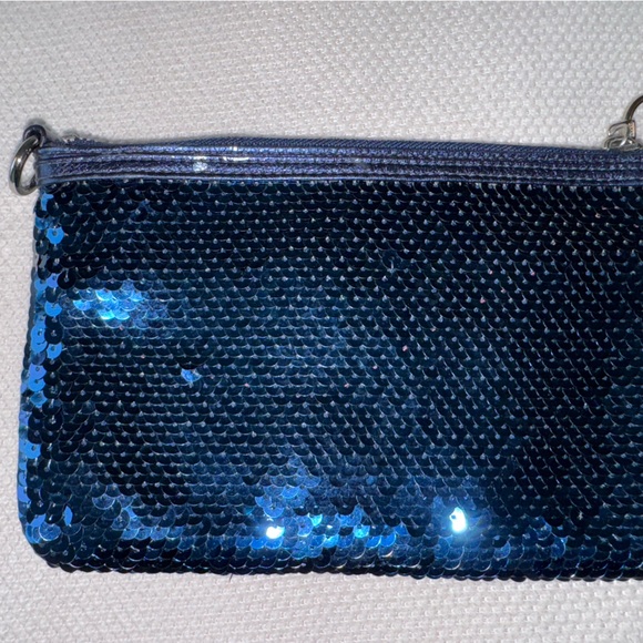 Coach Sequin Blue Wristlet - Picture 5 of 6
